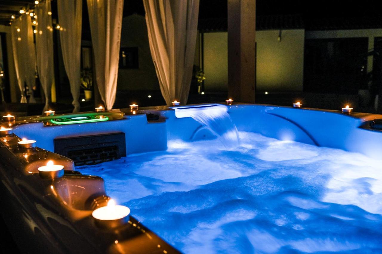 Suites By Aix Keys Avec Jacuzzi Privatif 5 Min Des Plages Fouras Saint-Laurent-de-la-Pree Экстерьер фото